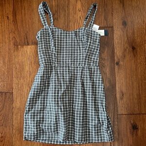 NWT Abercrombie & Fitch Gingham Plaid Black White Sleeveless Mini Dress - Size M